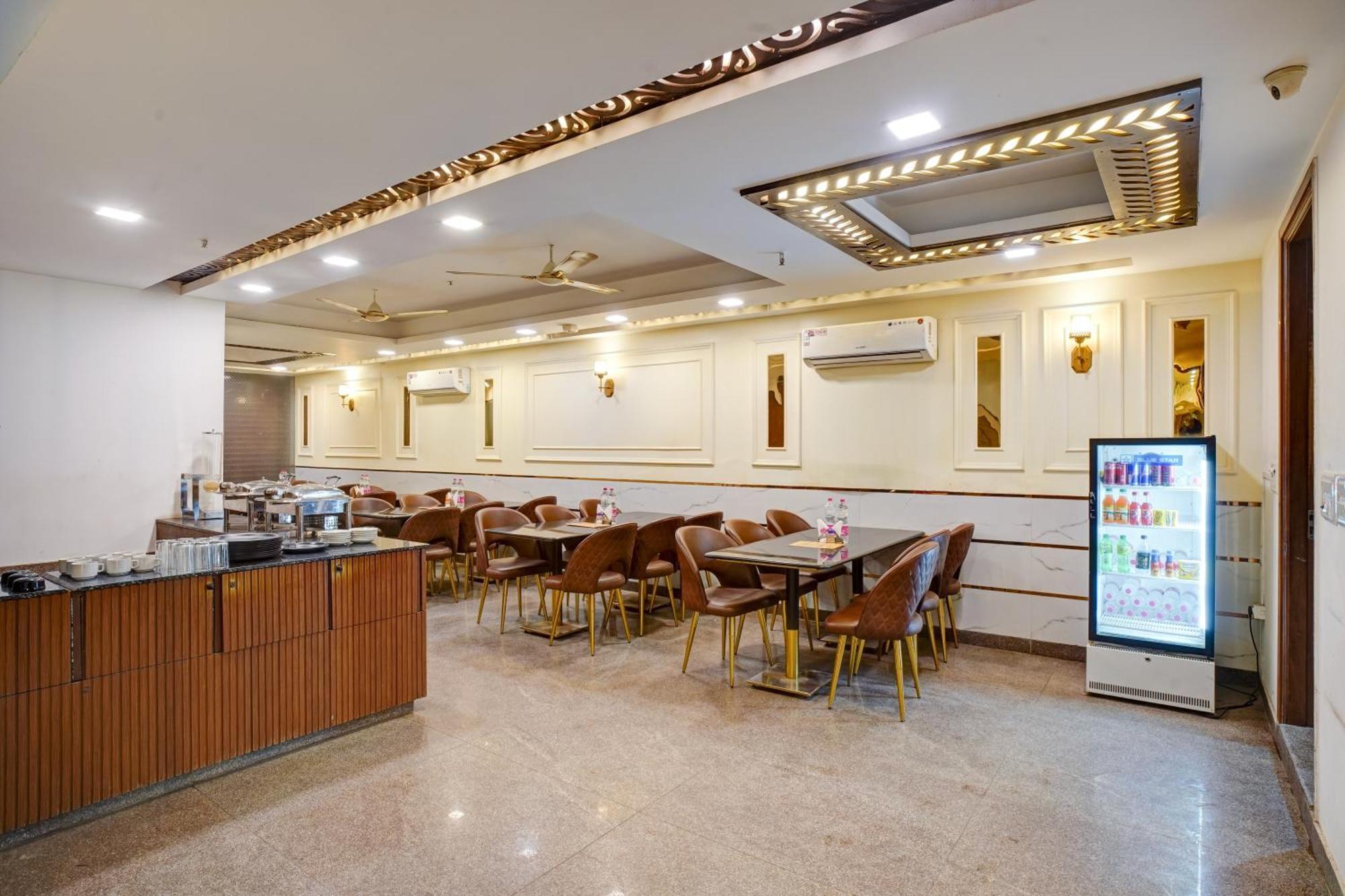 Hotel Chanakya Inn Нью-Делі Екстер'єр фото